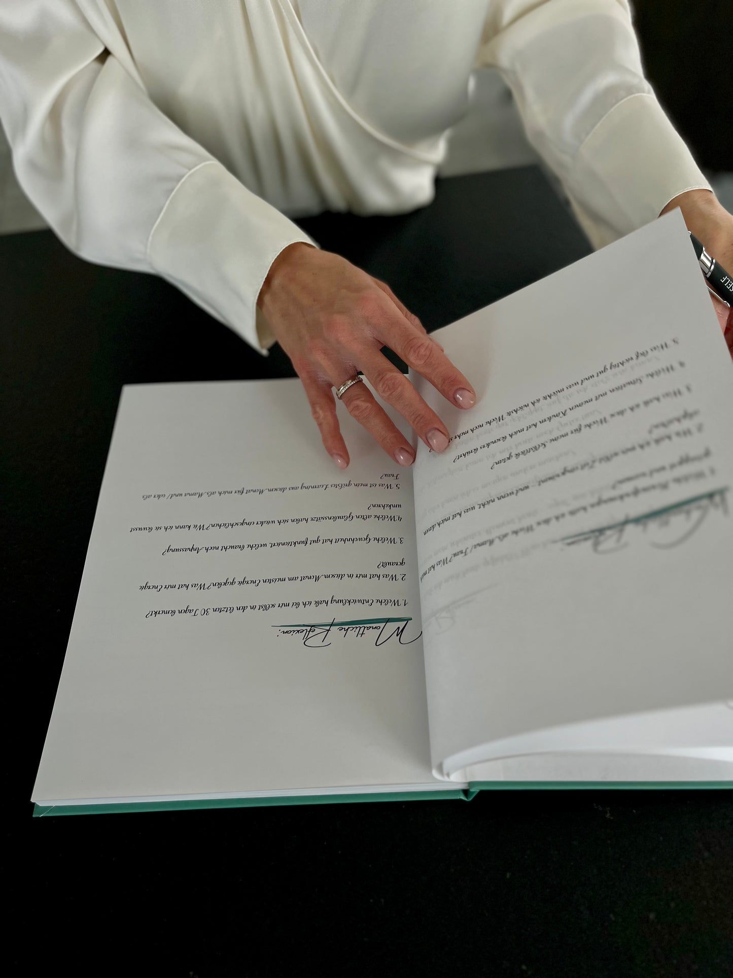 MOMentum – Dein Reflexionsjournal für mehr Energie & Gelassenheit im Mama-Alltag