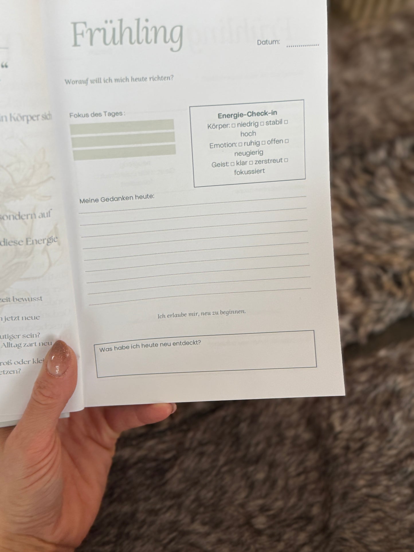 "SEASONS OF YOU" Journal